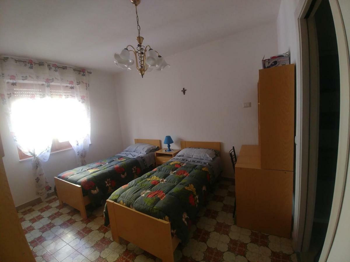 Отель La Casa Di Angelo Боса Экстерьер фото